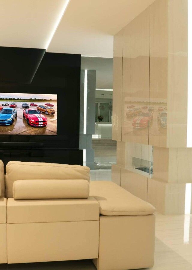 domowa sala kinowa w stylu glamour