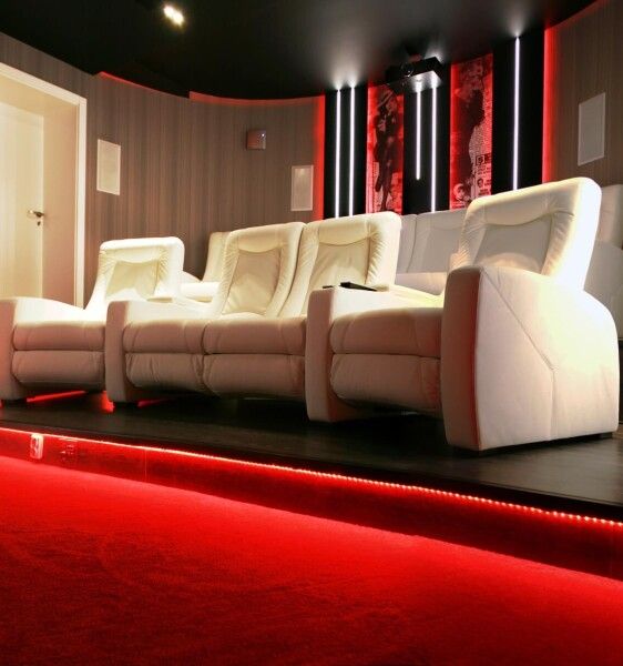 kino w salonie red carpet