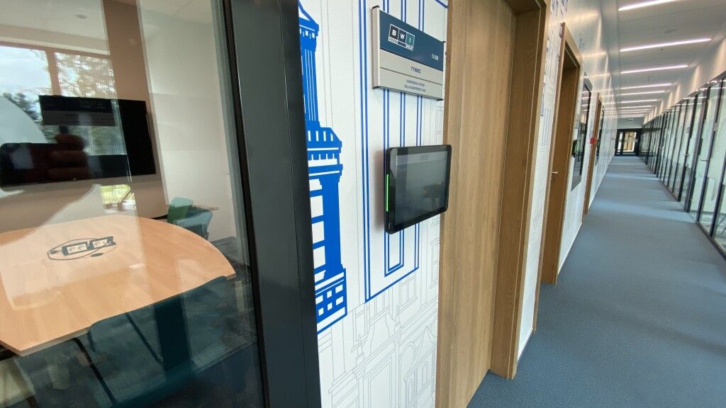 wyposażenie sali konferencyjnej