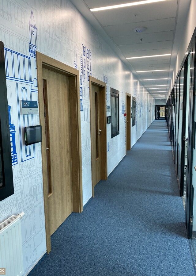 digital signage, wyposażenie sali konferencyjnej