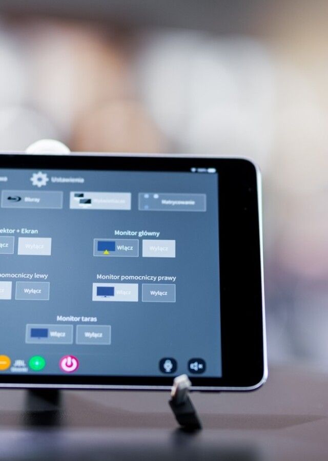 wyposażenie sali konferencyjnej