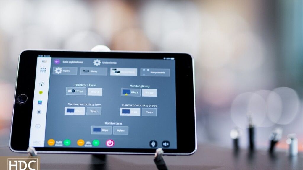 wyposażenie sali konferencyjnej