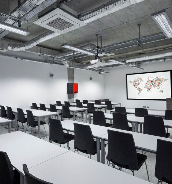 kompleksowe wyposażenie sali konferencyjnej