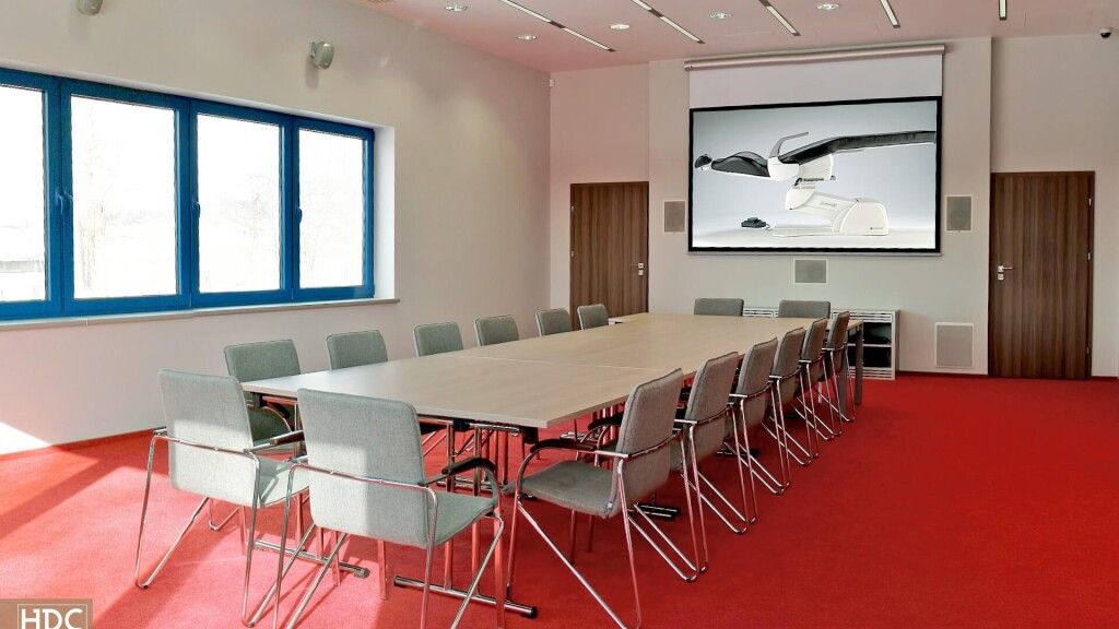 system wideokonferencyjny w sali konferencyjnej